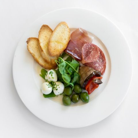 ANTIPASTO PLATESalami, Prosciutto, Olives, Roasted Vegetables, Bocconcini, Crostini